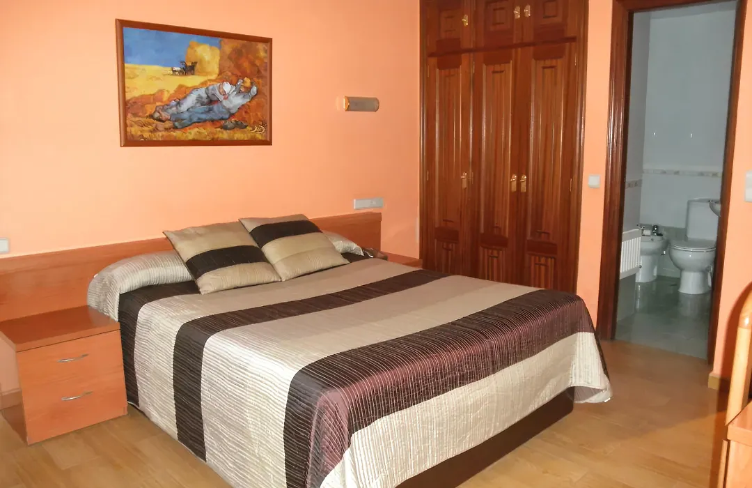Hostal Carbonara-1